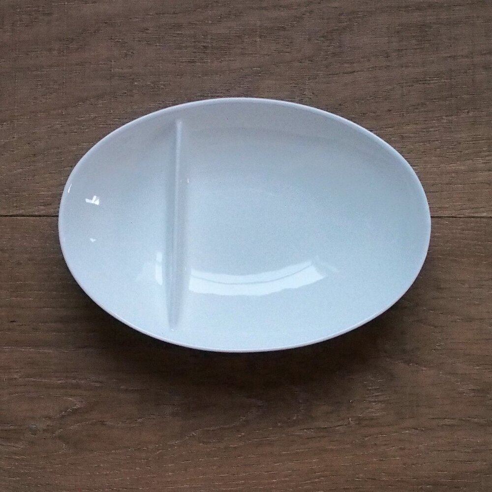 Maxwell Williams | White Oval Divided Serving Dish